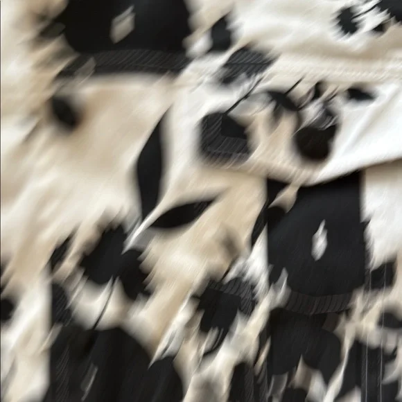 Norm Thompson Black and White Floral Jean Jacket - Picture 4 of 4